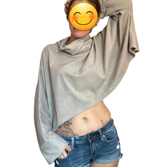 Lime & Vine Faux Suede Crop Top - Picture 2 of 8